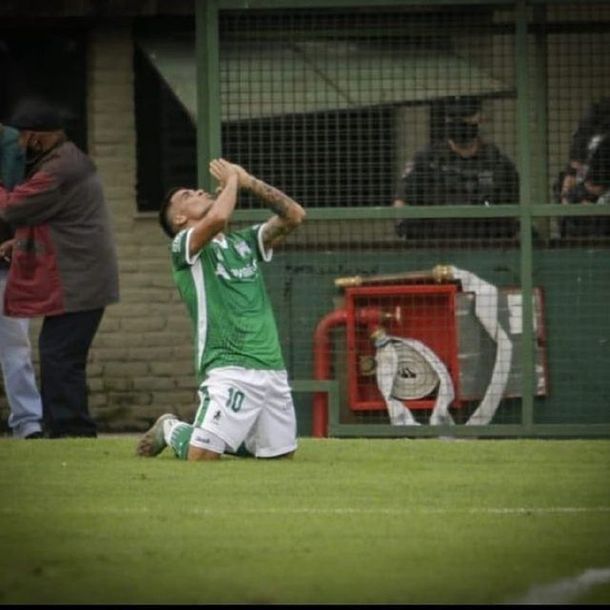 Brian Fernández, el crack que no puede gambetear su drama