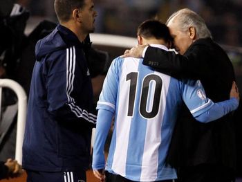 Fue un placer compartir tanto con vos: el adiós de Messi para Sabella
