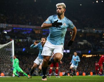 Kun Agüero marcó ante Liverpool