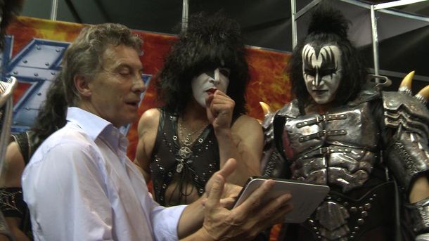Macri visitó a Kiss en medio del apagón y los problemas de la basura