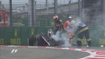 formula 1: mira la pina de grosjean en carrera formula 1: mira la pina de grosjean en carrera