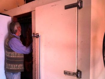 Sorpresa: en la cámara frigorífica había un ladrón