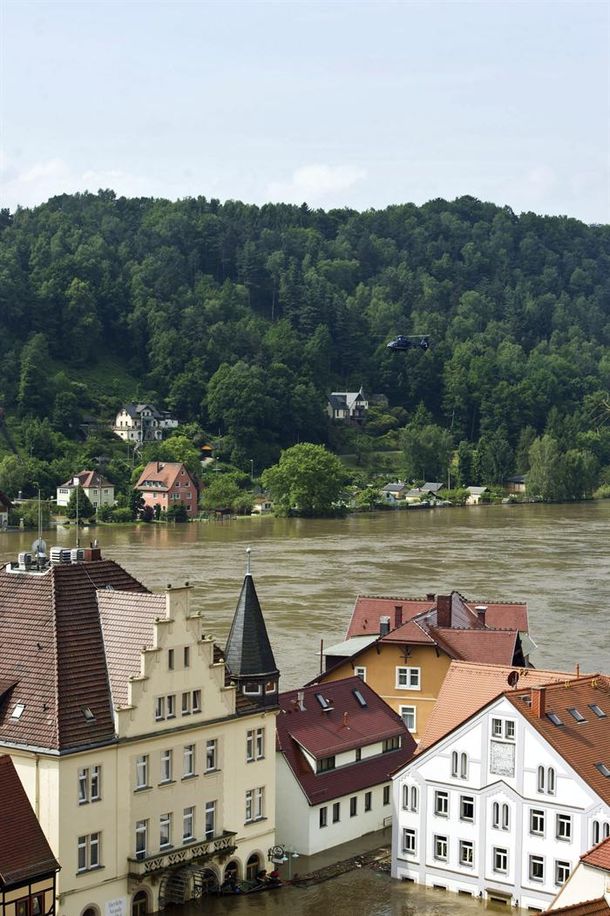 Más de 20 mil evacuados en Alemania por crecida de un río