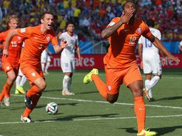 holanda le gano 2 a 0 a chile y se quedo con la cima del grupo b holanda le gano 2 a 0 a chile y se quedo con la cima del grupo b