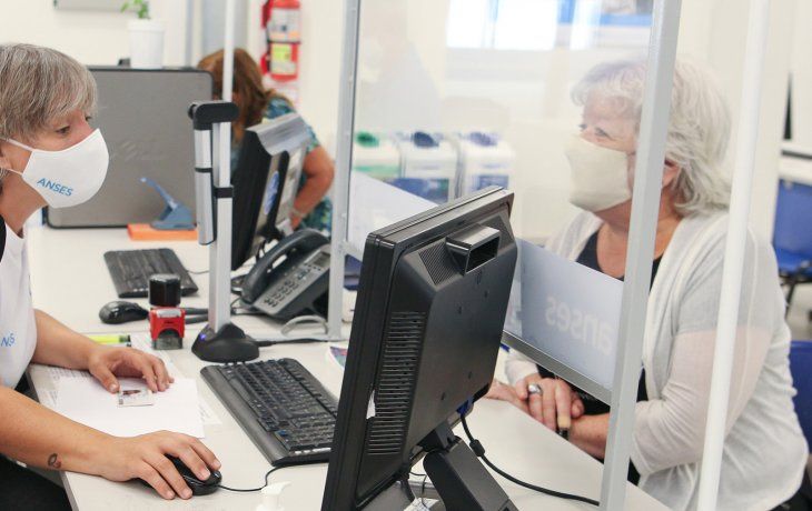 Jubilados ANSES: cómo comprar una PC con un crédito de hasta $300.000 y en 40 cuotas 