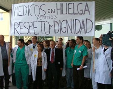 Médicos piden adelantar las paritarias y reclaman un 40% de aumento