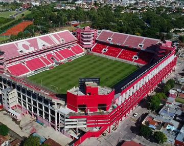 El arquitecto de la cancha de Independiente desmintió un peligro de derrumbe tras la falla estructural