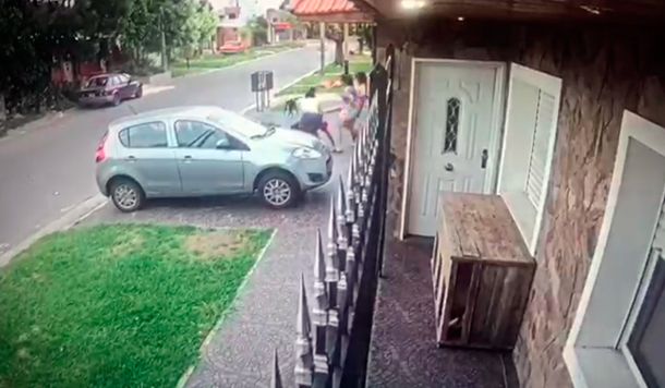 Quiso desvalijar una casa, pero la dueña hacía kick boxing: lo redujo a golpes y lo entregó a la Policía