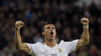 con tres de cristiano ronaldo, real madrid aplasto al sevilla con tres de cristiano ronaldo, real madrid aplasto al sevilla