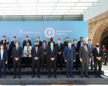 Alberto Fernández se reúne con gobernadores en La Rioja