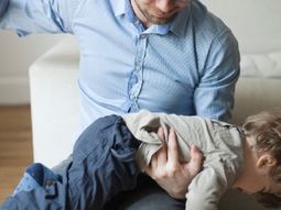 un estudio revela por que no hay que darle un chirlo a los nenes un estudio revela por que no hay que darle un chirlo a los nenes