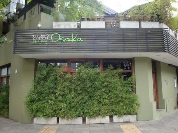 Asalto frente a un restaurante en Palermo