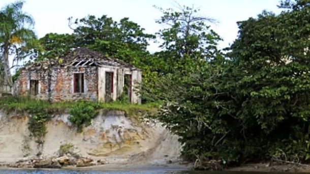 Este destino se encuentra en Guaraqueçaba, en el sur de Brasil. Este destino se encuentra en Guaraqueçaba, en el sur de Brasil.