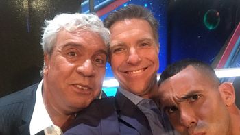 video: una mujer irrumpio un programa hablando en ingles y tevez hizo de traductor video: una mujer irrumpio un programa hablando en ingles y tevez hizo de traductor