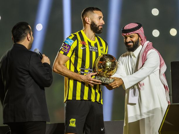 Video La Impactante Presentaci N De Karim Benzema En Arabia Saudita