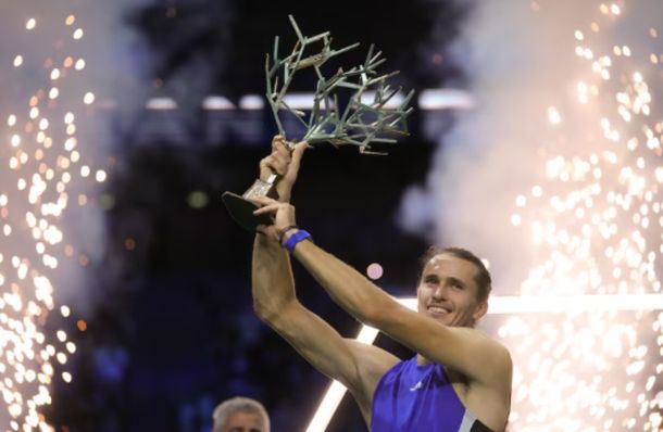 Alexander Zverev se consagró campeón del Masters 1000 de París