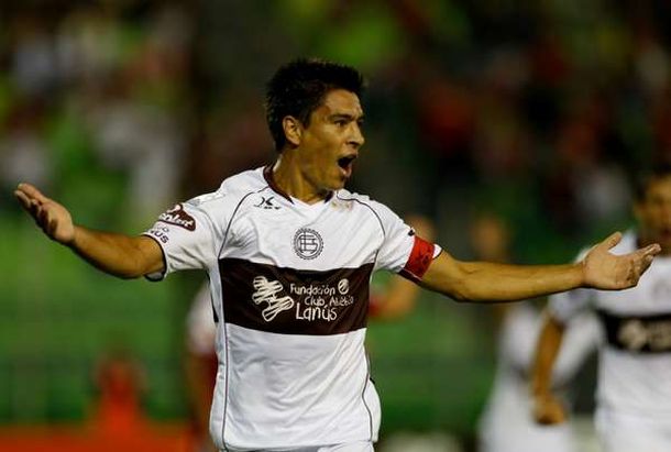 Lanús le ganó a Caracas y sueña con la fase de grupos