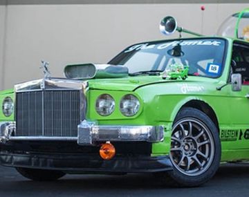 Crean el auto que diseñó Homero Simpson