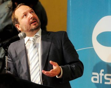 Quórum: Sabbatella asumirá su banca de ser necesario