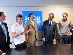 scioli se reunio con intendentes electos de la provincia de buenos aires scioli se reunio con intendentes electos de la provincia de buenos aires