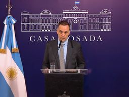 Adorni destacó que reciben 300 denuncias por hora de beneficiarios de planes