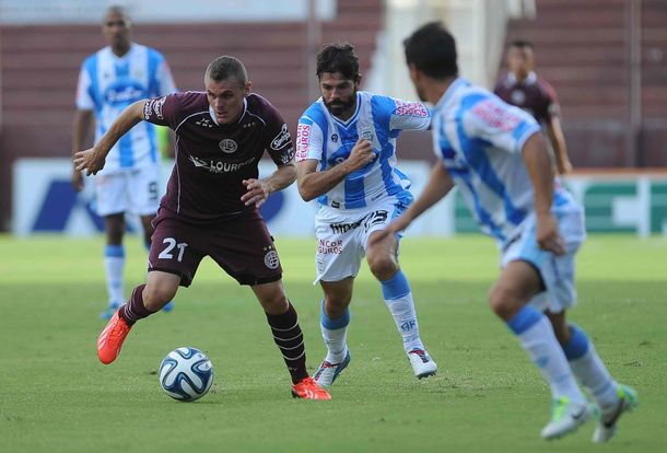 Atlético de Rafaela golpeó justo y le ganó 2-1 a Lanús
