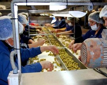 Los trabajadores vuelven a la planta