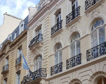 Coronavirus: un nuevo infectado en la embajada argentina en Francia