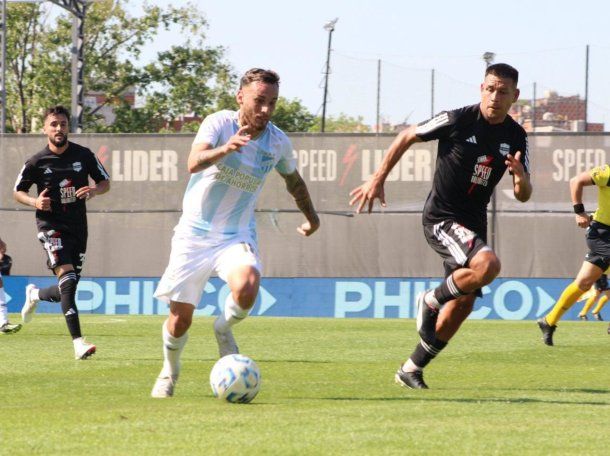 Deportivo Riestra le ganó 2-0 a Atlético Tucumán por la Liga Profesional