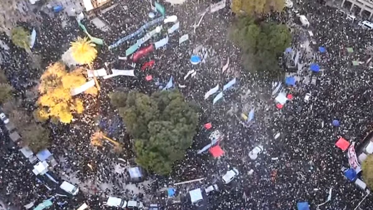 Cuarta Marcha Federal Universitaria EN VIVO: el minuto a minuto de la multitudinaria convocatoria
