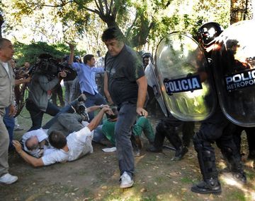 Confirman sobreseimiento de Macri y Vidal por la represión en el Borda