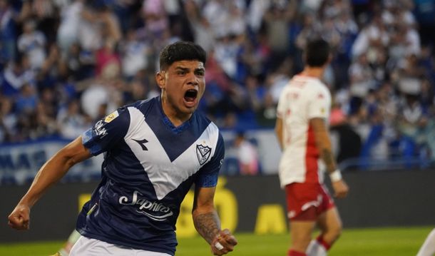 Vélez le ganó 2-0 a Huracán y es campeón del fútbol argentino