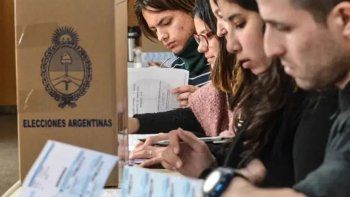 volvio a su mar del plata natal a fiscalizar y un mensaje de su ex la sorprendio: avisame... volvio a su mar del plata natal a fiscalizar y un mensaje de su ex la sorprendio: avisame...