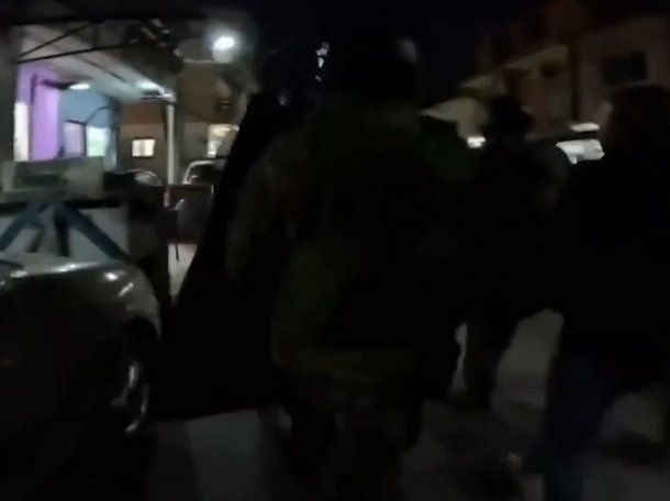 Allanaron el búnker de Pequeño J, el narco peruano que estaría detrás del triple femicidio en Florencio Varela