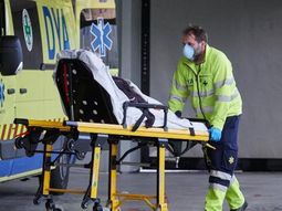 El coronavirus vuelve a batir récord de muertos en el mundo: fueron 11.274 en 24 horas