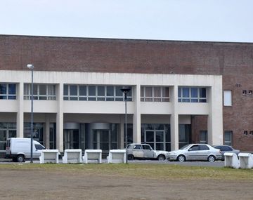 Separaron a dos policías por la fuga de un preso encadenado en un hospital