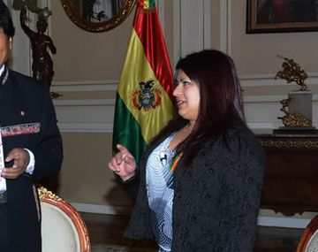 La ganadora de MasterChef visitó Bolivia y fue reconocida por Evo Morales