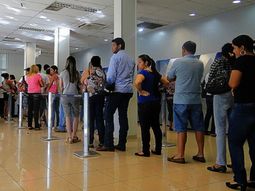 Desde este jueves se podrá crear un plazo fijo online en cualquier banco sin ser cliente