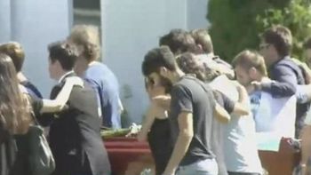 Dolor en el último adiós a Santiago Vázquez Dolor en el último adiós a Santiago Vázquez