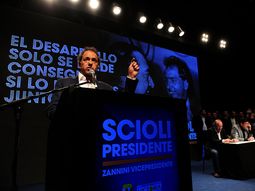 Acto del Radicalismo con Daniel Scioli