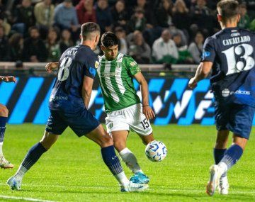 Independiente Rivadavia y Banfield se miden con la ilusión puesta en octavos