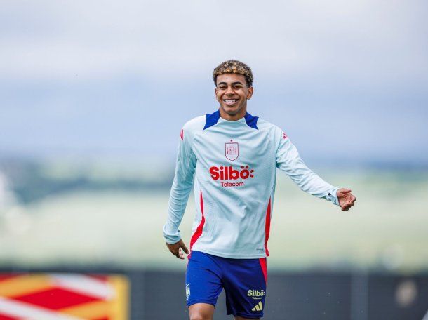 Lamine Yamal reveló por qué ocultaron las fotos con Lionel Messi