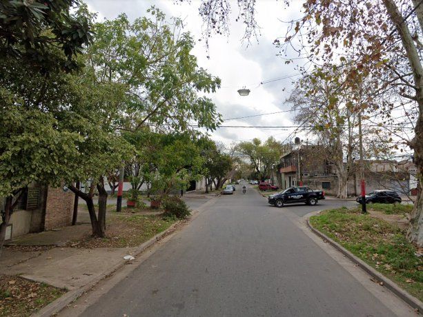 Una adolescente fue secuestrada y abusada por un vecino en Rosario: escapó tras un descuido del captor