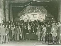 La Asamblea de la Soberana Convención Revolucionaria vota el “cese” de Venustiano Carranza como primer jefe y encargado del Poder Ejecutivo de la Nación y de Francisco Villa como jefe de la División del Norte, un 31 de octubre de 1914. La Asamblea de la Soberana Convención Revolucionaria vota el “cese” de Venustiano Carranza como primer jefe y encargado del Poder Ejecutivo de la Nación y de Francisco Villa como jefe de la División del Norte, un 31 de octubre de 1914.