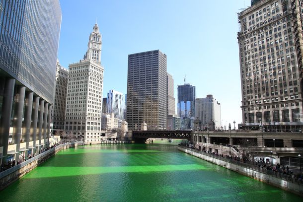 En Chicago tiñieron el río de verde por San Patricio