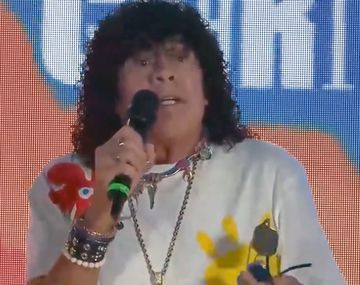 Carlos La Mona Jiménez.