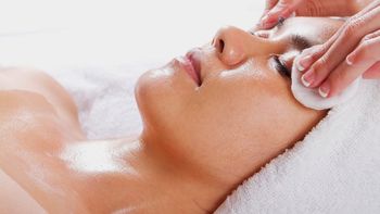 La Anmat prohibió el uso y la venta de trece productos cosméticos La Anmat prohibió el uso y la venta de trece productos cosméticos