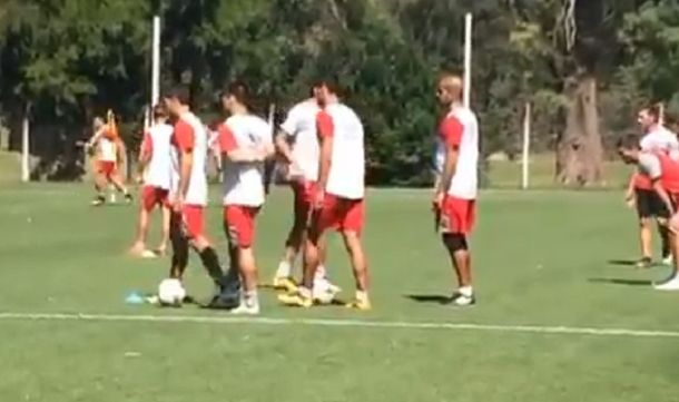 La Bruja se mueve como uno más en el plantel