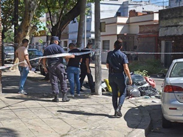 Macabro hallazgo en Ciudadela: encontraron una cabeza humana dentro un bolso en un contenedor