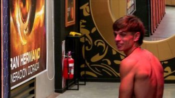 zunino, bajo fuego cruzado tras ser el picaflor en la fiesta de gran hermano zunino, bajo fuego cruzado tras ser el picaflor en la fiesta de gran hermano